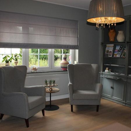 Amadis Bed & Breakfast Kesselt Bagian luar foto